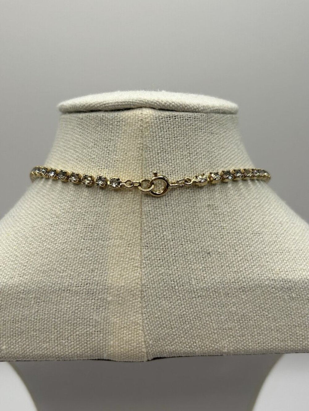 Vintage Statement Brown Glass Rhinestone Pendant Necklace Gold Tone Glam Style - Picture 6 of 16